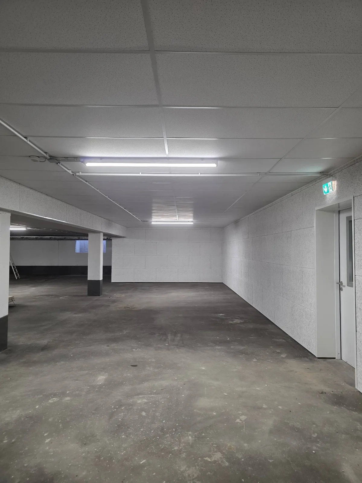 Dämmarbeiten am Neubau mit drei Mehrfamilienhäusern in Kaarst – Aufnahme 1